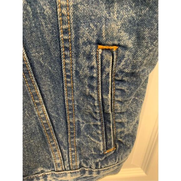 Vintage Levi's Denim Vest - Picture 5 of 9